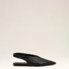 Siyah Kuzu Derisi Sivri Burunlu Slingback Ayakkabı